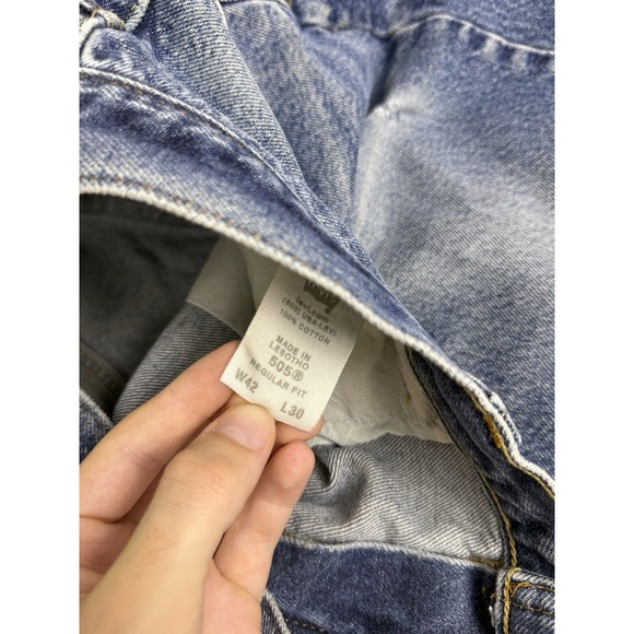 Levis 505 Jeans Mens 42x30 Blue Fade Regular Fit - Picture 3 of 10